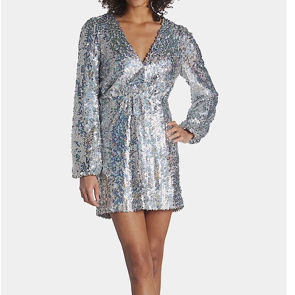 Wayf Dresses & Skirts - NWT WAYF Sequin Carrie Dress in Disco Silver
